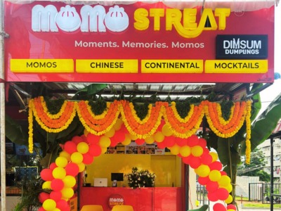 Momo Streatz Khammam