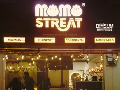 Momo Streatz Vizag
