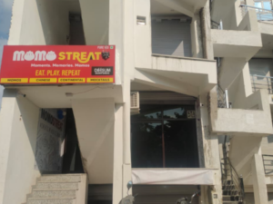 Momo Streat-Agra